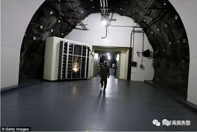 特朗普曾在抗議者包圍白宮期間躲進(jìn)地堡，如何應(yīng)急？(圖5)