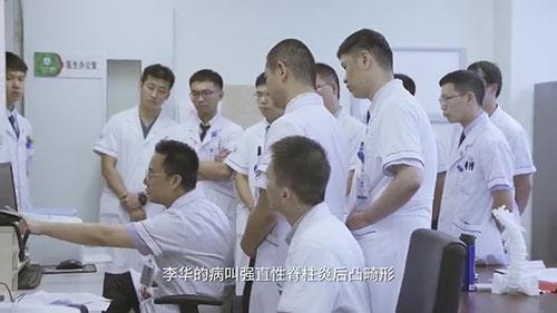 身體被敲斷4次的折疊人出院，打開折疊人生(圖7)