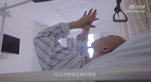 身體被敲斷4次的折疊人出院，打開折疊人生(圖11)
