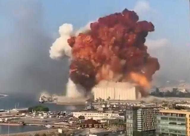 黎巴嫩首都爆炸已致70余人死亡 市長稱這是一場(chǎng)災(zāi)難