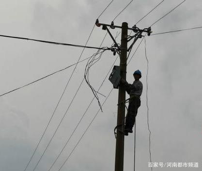 綏化突遭龍卷風(fēng)襲擊，房蓋在天上飛！村民：我70歲沒見過這事(圖8)