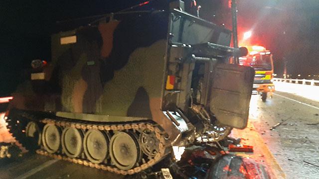 突發(fā)！美軍裝甲車與韓國私家車相撞：4名平民死亡（圖）(圖3)