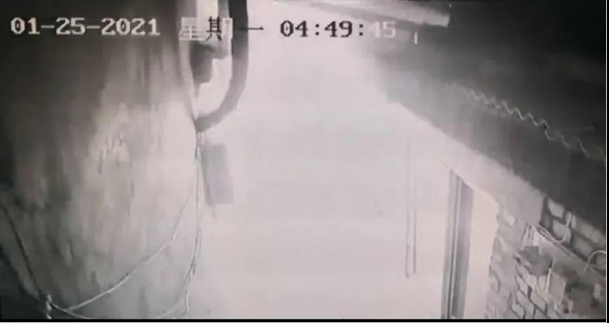 1米，5秒，兩人致死！電動(dòng)自行車(chē)蓄電池火災(zāi)警示！(圖3)
