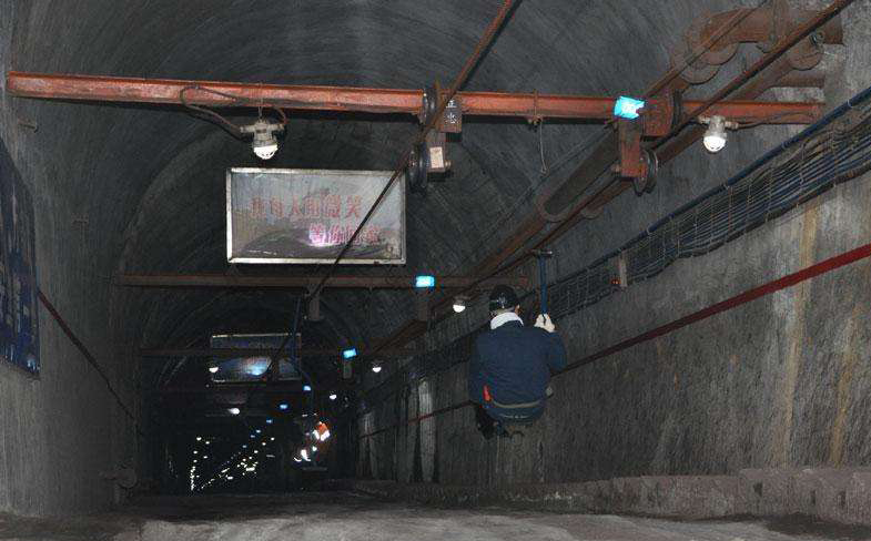 煤礦井下緊急避險系統(tǒng)應急救援車功能、使用維護說明