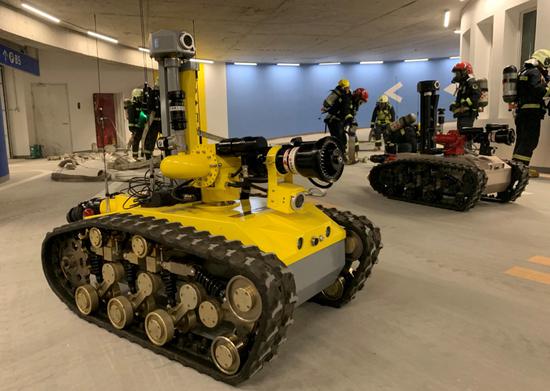 消防機(jī)器人、水下航行器…北京應(yīng)急救援新添“機(jī)器戰(zhàn)警”