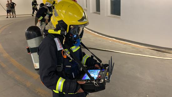 消防機(jī)器人、水下航行器…北京應(yīng)急救援新添“機(jī)器戰(zhàn)警”(圖3)